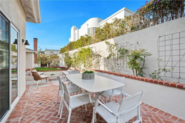 604 Catalina, Laguna Beach, CA 92651