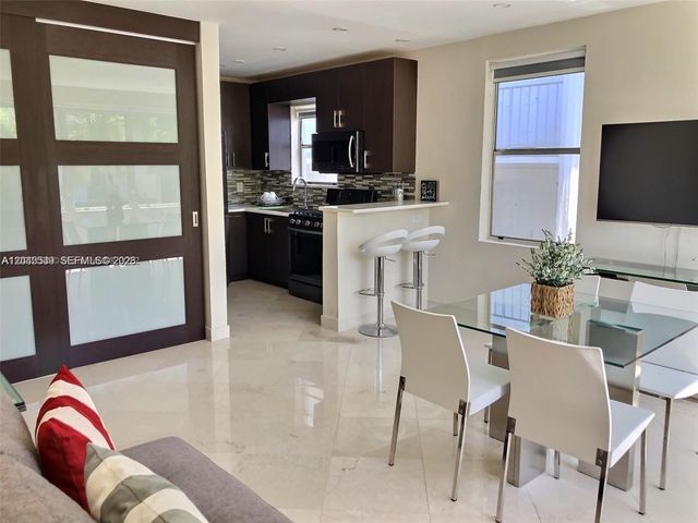 900 Jefferson Ave 9, Miami Beach, FL 33139
