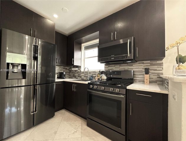 900 Jefferson Ave 9, Miami Beach, FL 33139