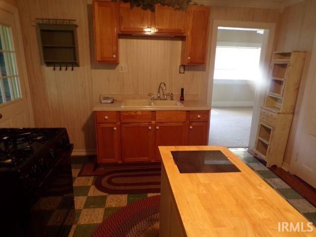 504 S Walnut Street, Hartford City, IN 47348