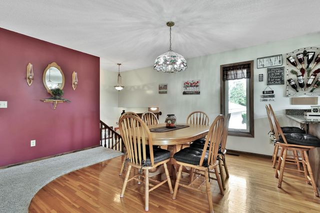 31740 Redwing Avenue, Shafer Twp, MN 55074