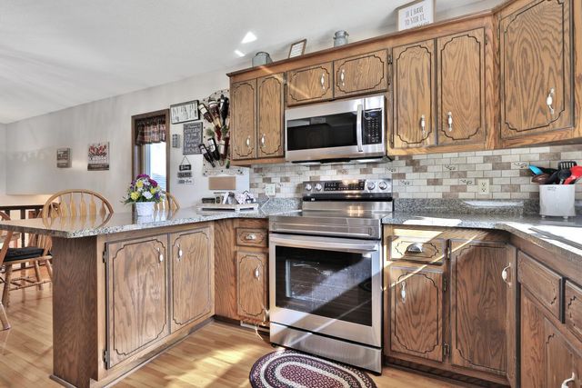 31740 Redwing Avenue, Shafer Twp, MN 55074