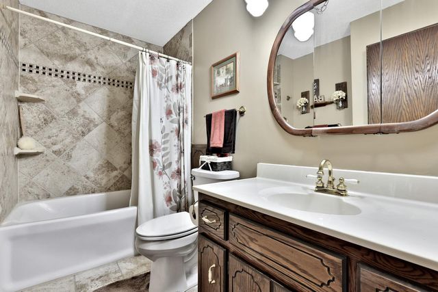 31740 Redwing Avenue, Shafer Twp, MN 55074