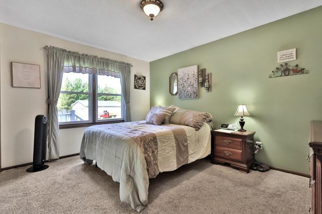 31740 Redwing Avenue, Shafer Twp, MN 55074