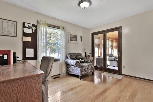 31740 Redwing Avenue, Shafer Twp, MN 55074