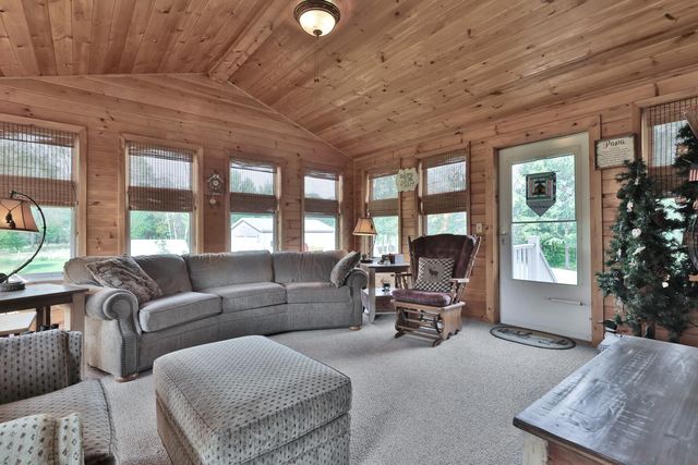 31740 Redwing Avenue, Shafer Twp, MN 55074