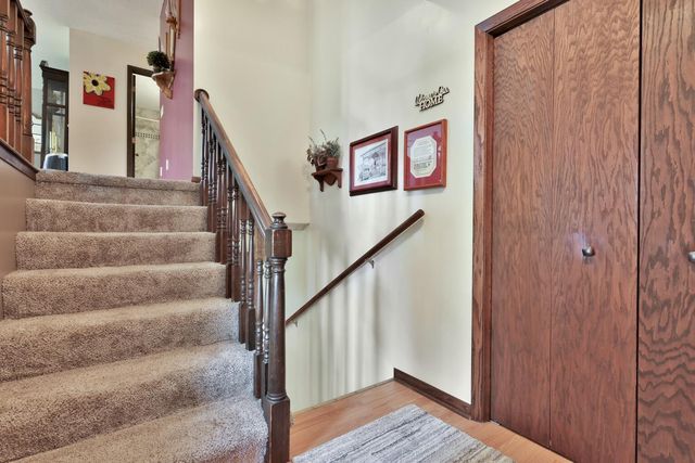 31740 Redwing Avenue, Shafer Twp, MN 55074