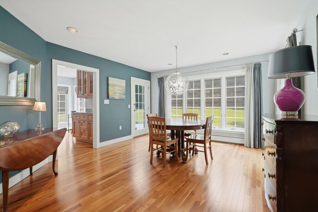 305 Westview Drive, Shelburne, VT 05482