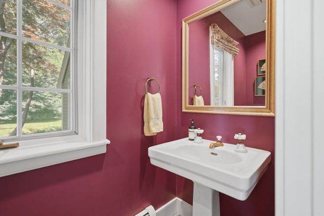 305 Westview Drive, Shelburne, VT 05482