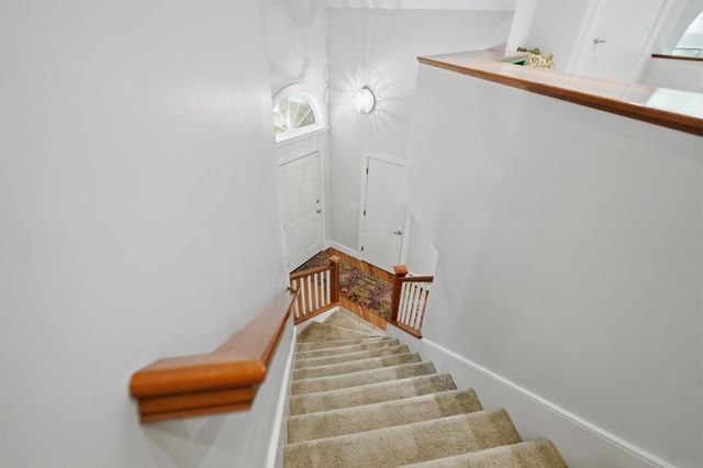 305 Westview Drive, Shelburne, VT 05482