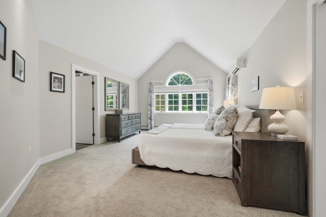305 Westview Drive, Shelburne, VT 05482