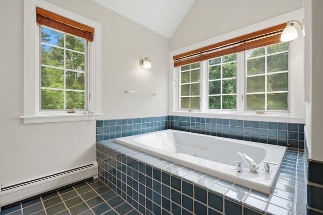 305 Westview Drive, Shelburne, VT 05482