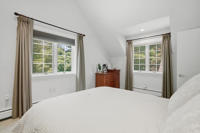 305 Westview Drive, Shelburne, VT 05482