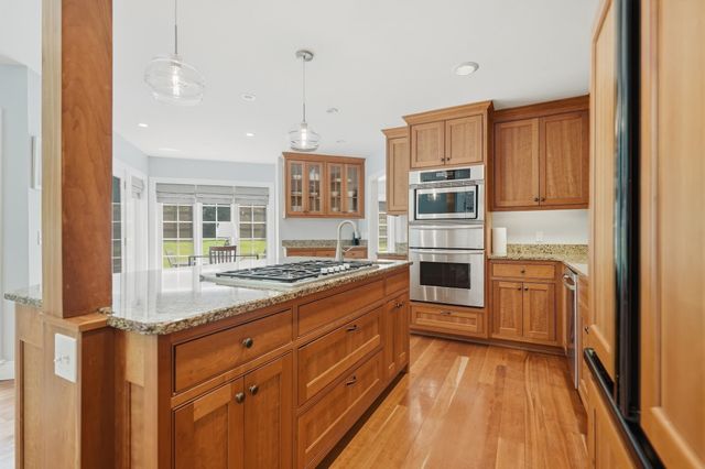 305 Westview Drive, Shelburne, VT 05482