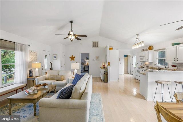 736 HICKMAN DR, Ocean View, DE 19970