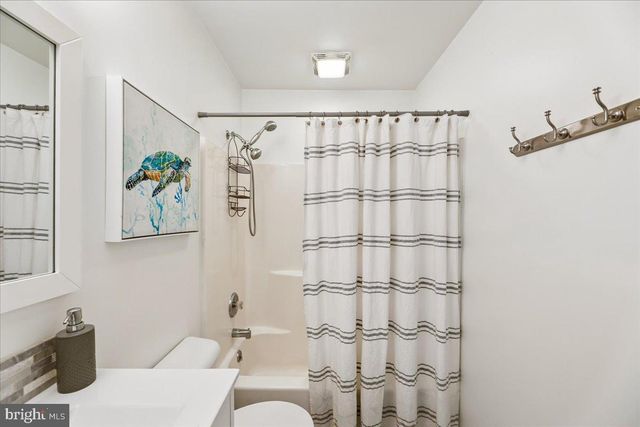 736 HICKMAN DR, Ocean View, DE 19970