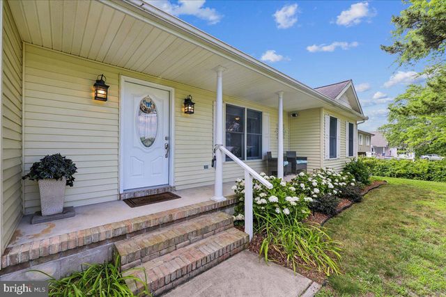 736 HICKMAN DR, Ocean View, DE 19970