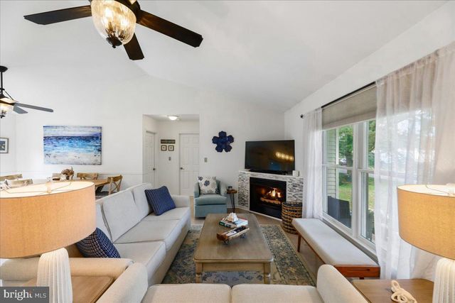 736 HICKMAN DR, Ocean View, DE 19970