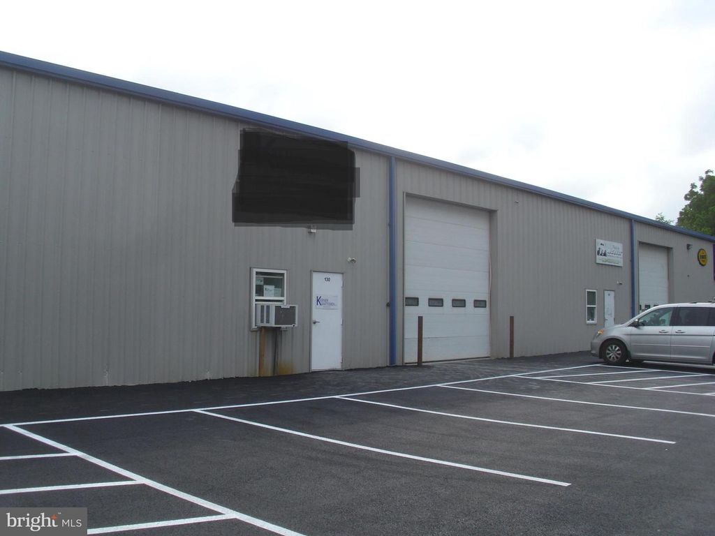 100 LIGHTCAP RD #130, POTTSTOWN, PA 19464 — exterior