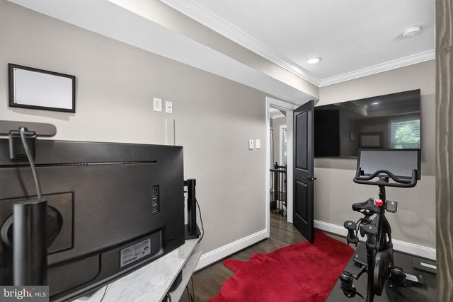 2717 BRANCH AVE SE, Washington, DC 20020