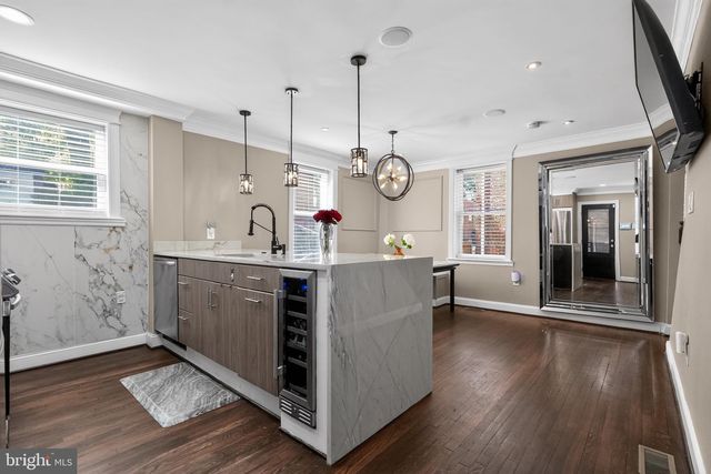 2717 BRANCH AVE SE, Washington, DC 20020