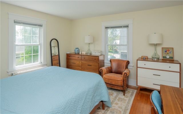 27 Red Cross Avenue, Newport, RI 02840