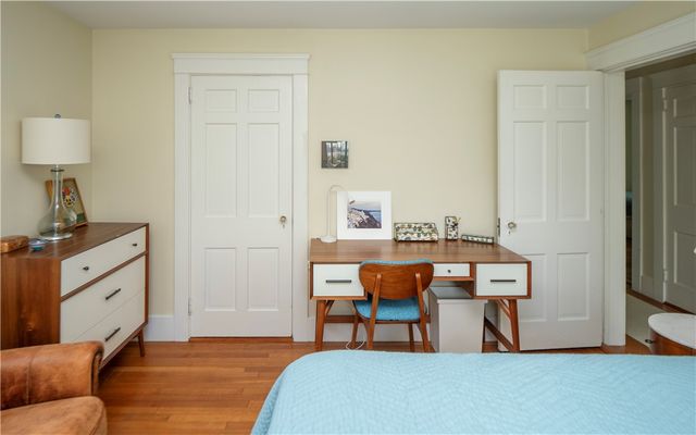 27 Red Cross Avenue, Newport, RI 02840