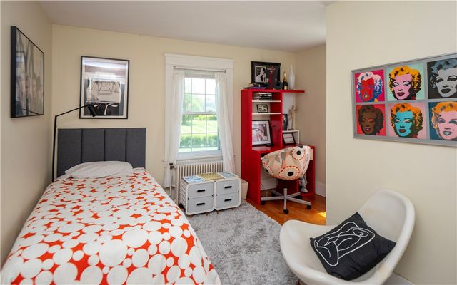 27 Red Cross Avenue, Newport, RI 02840