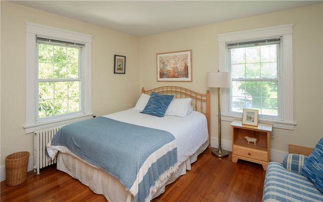 27 Red Cross Avenue, Newport, RI 02840