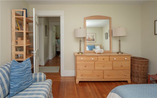 27 Red Cross Avenue, Newport, RI 02840