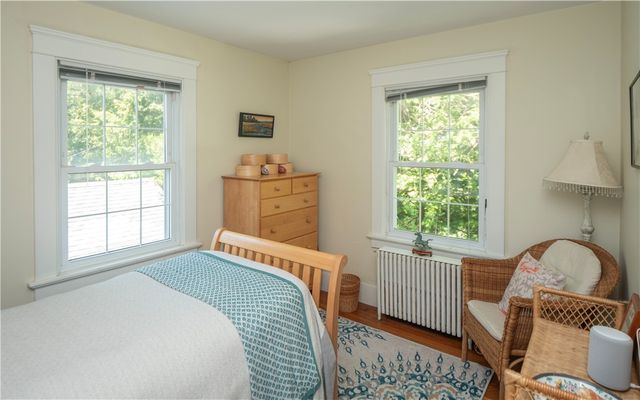 27 Red Cross Avenue, Newport, RI 02840