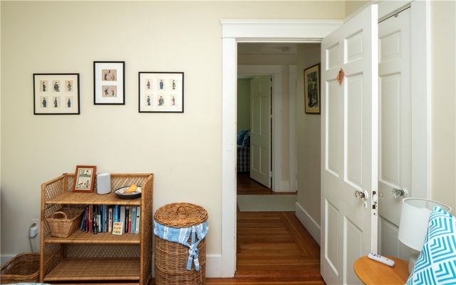 27 Red Cross Avenue, Newport, RI 02840