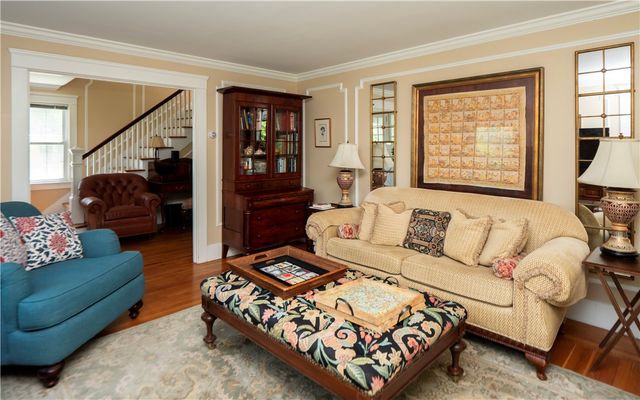 27 Red Cross Avenue, Newport, RI 02840