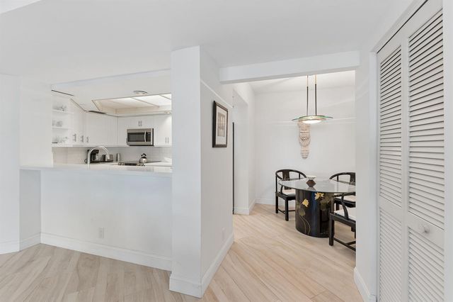100 SE 5th Avenue 102, Boca Raton, FL 33432