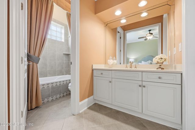 1160 REGISTRY Boulevard, St. Augustine, FL 32092