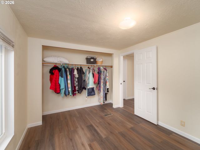 238 BALL Ln, Riddle, OR 97469