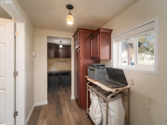 238 BALL Ln, Riddle, OR 97469