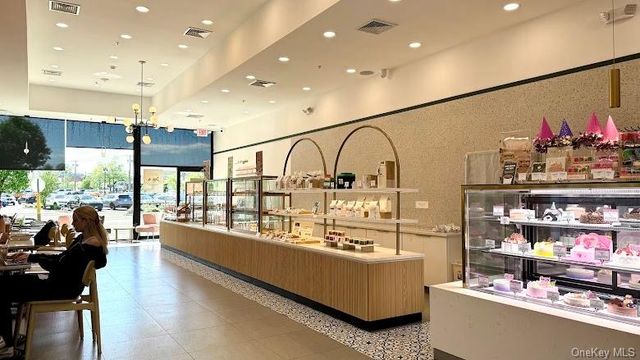 1 Miller Place D, Smithtown, NY 11787