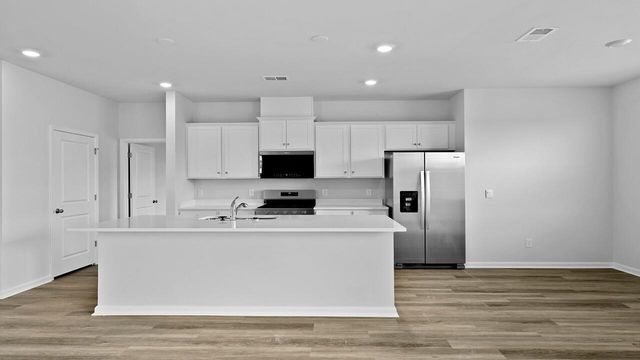 524 Tulip Poplar Drive, Moncks Corner, SC 29461