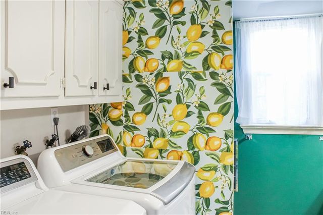 188 Corinthia DR, Newport News, VA 23608