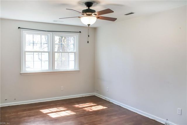 188 Corinthia DR, Newport News, VA 23608