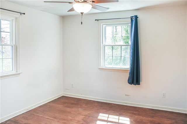 188 Corinthia DR, Newport News, VA 23608