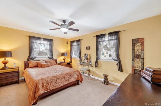 24 Whitewood Road, White Plains, NY 10603