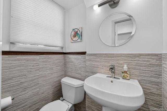 24 Whitewood Road, White Plains, NY 10603