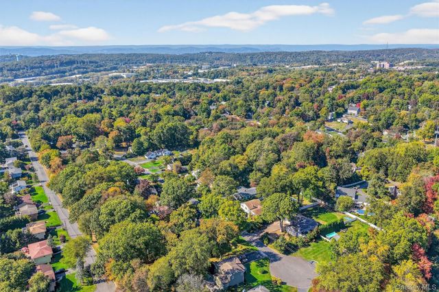 24 Whitewood Road, White Plains, NY 10603