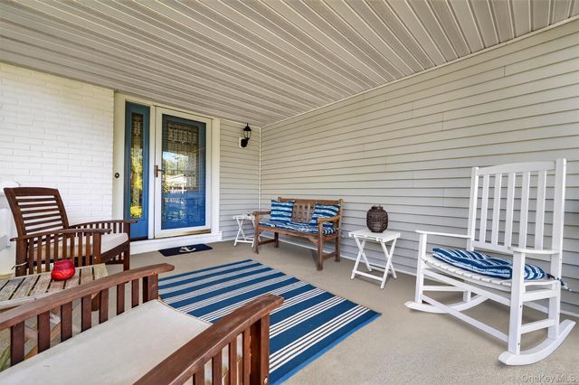 24 Whitewood Road, White Plains, NY 10603