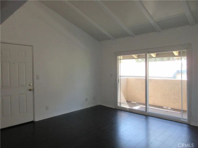 10636 Woodley 34, Granada Hills, CA 91344