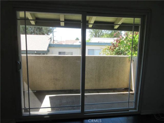 10636 Woodley 34, Granada Hills, CA 91344