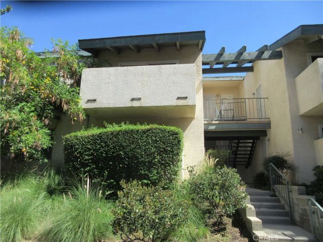 10636 Woodley 34, Granada Hills, CA 91344