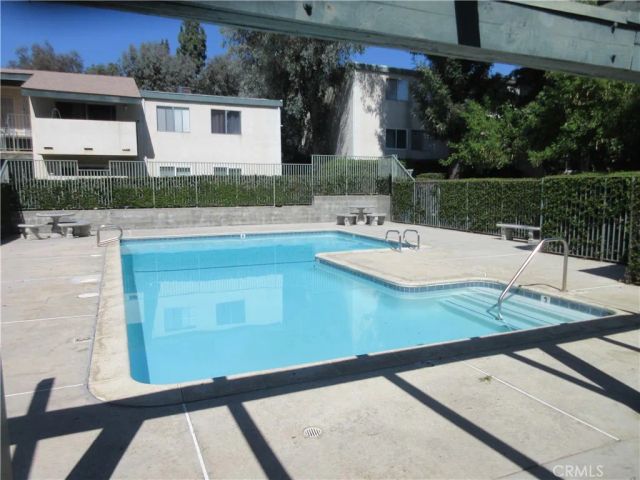 10636 Woodley 34, Granada Hills, CA 91344